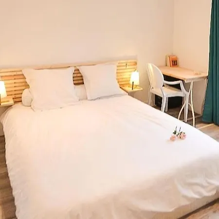 Oasis De Detente, 8 Chambres, Piscine Et Sauna. 度假居
