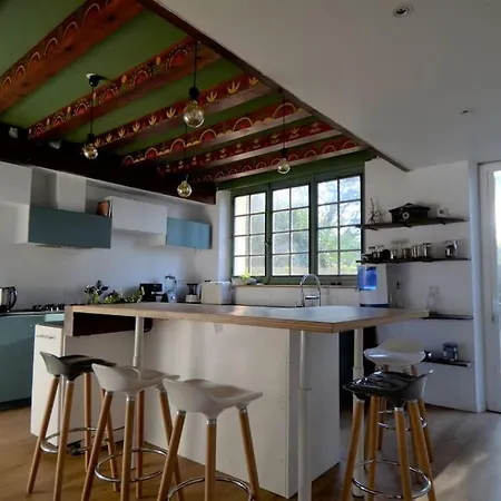 Oasis De Detente, 8 Chambres, Piscine Et Sauna. 度假居 *